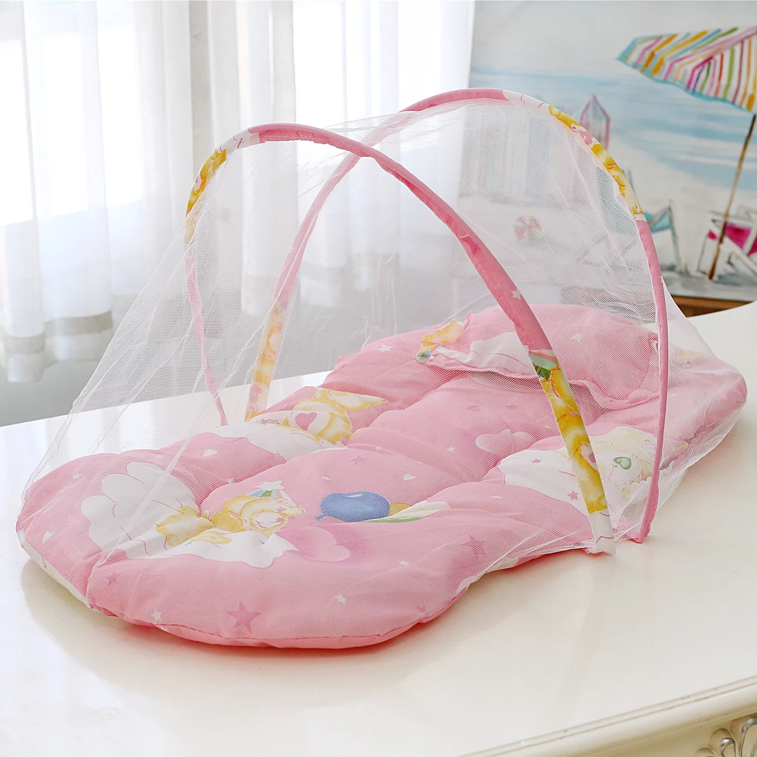 Foldable Baby Travel Bed - Image 4